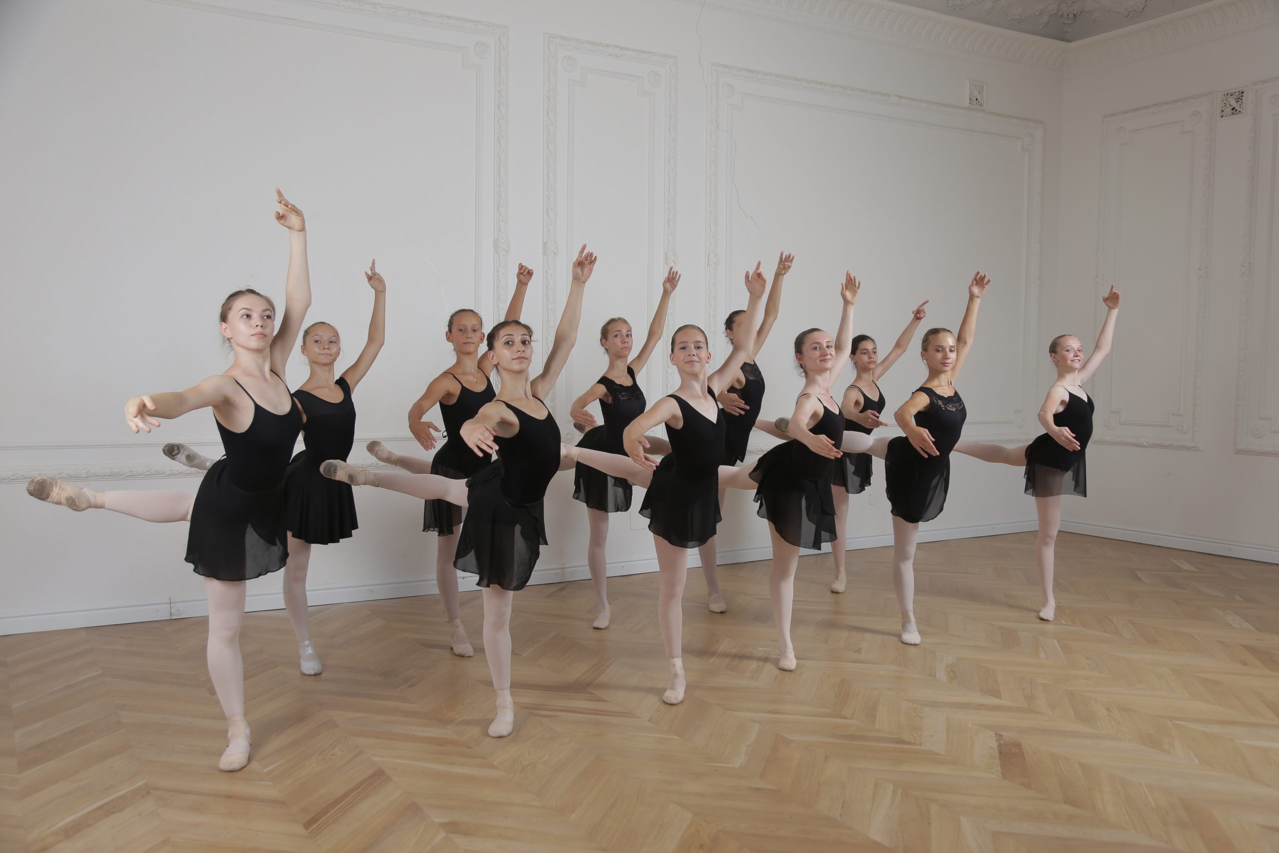 Урок классического танца | занятия балетом в СПБ